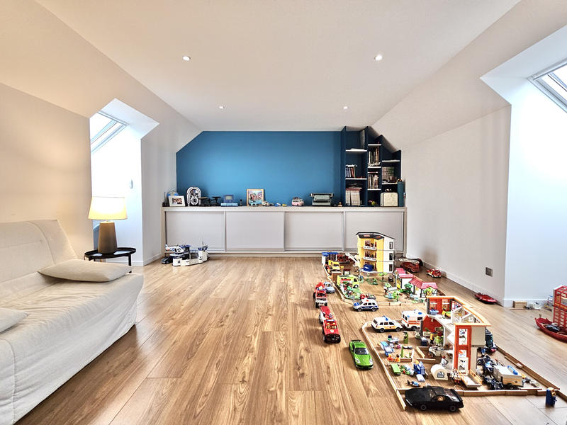 Maison - 221 m² - 8 pièces