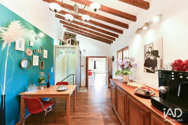 Local commercial - 1 200 m² - 5 pièces