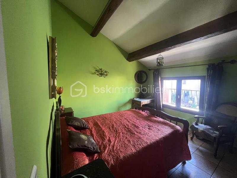 Maison en pierre - 223 m² - 9 pièces