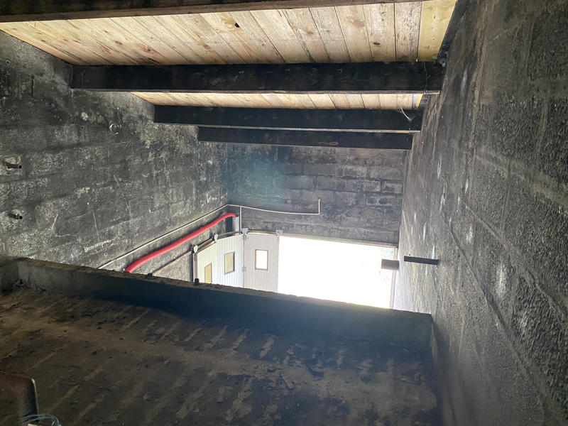 Parking / Garage - 115 m²