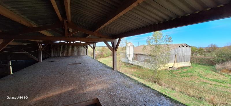 Maison - 460 m² - 2 pièces