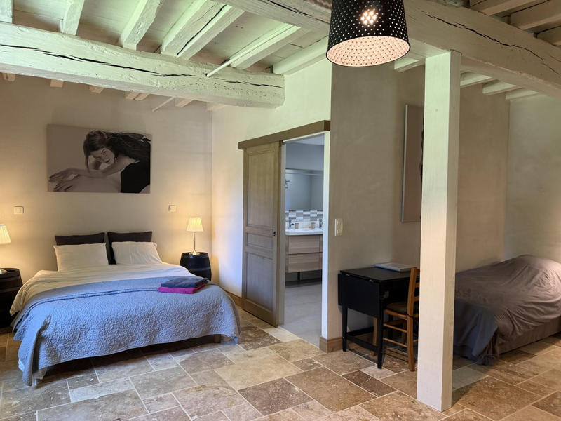 Maison - 250 m² - 8 pièces