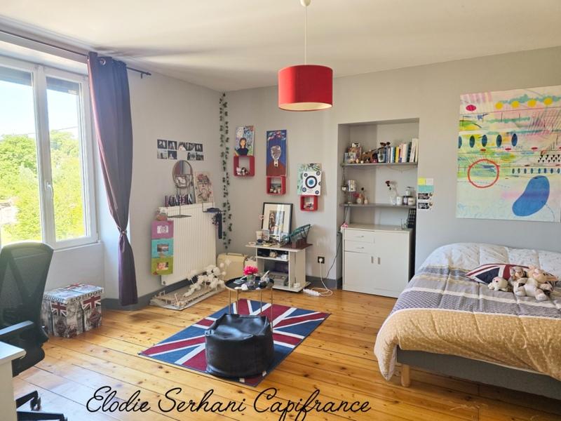 Maison - 340 m² - 9 pièces