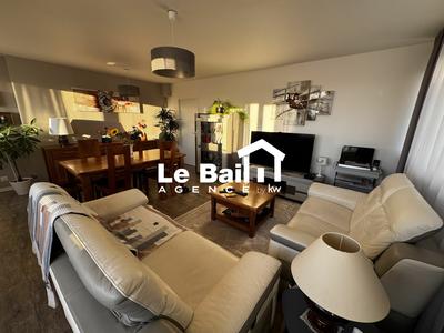 Appartement - 85 m² - 4 pièces