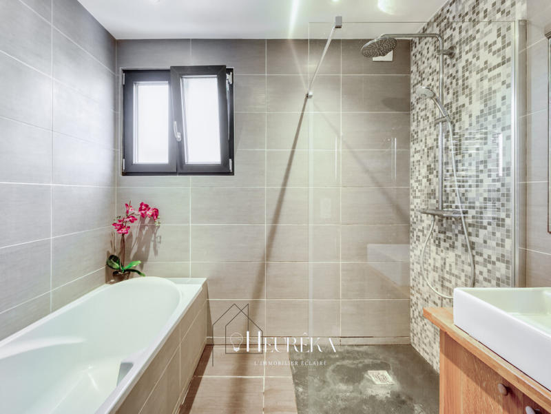 Maison - 147 m² - 5 pièces