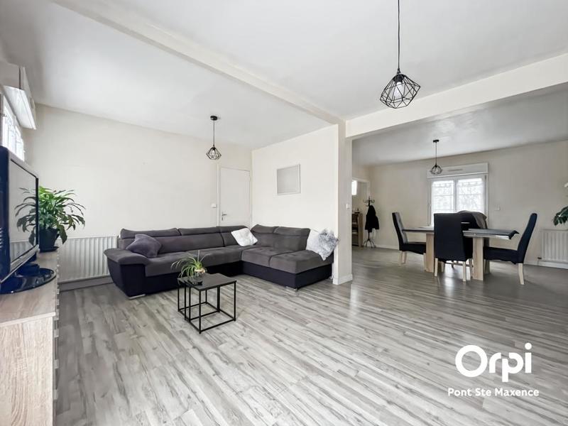 Maison - 120 m² - 6 pièces