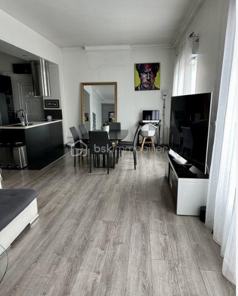 Maison - 97 m² - 4 pièces