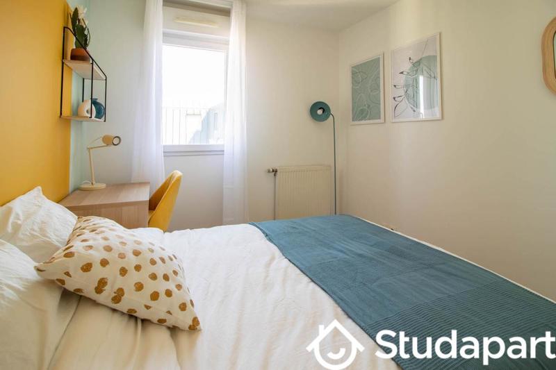 Chambre - 11 m² - 1 pièce