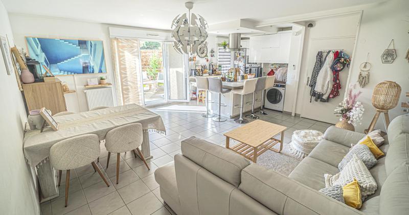 Appartement - 93 m² - 4 pièces