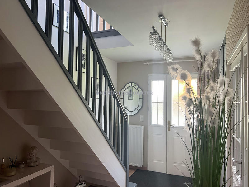 Maison contemporaine - 178 m² - 6 pièces