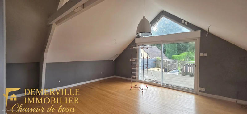 Maison - 153 m² - 7 pièces