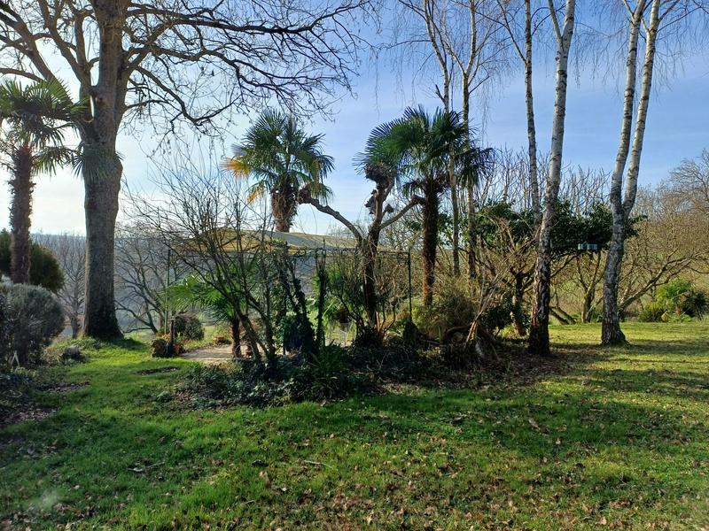 Maison ancienne - 255 m² - 9 pièces