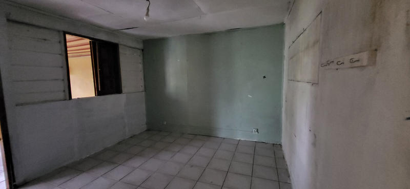 Maison - 280 m² - 10 pièces