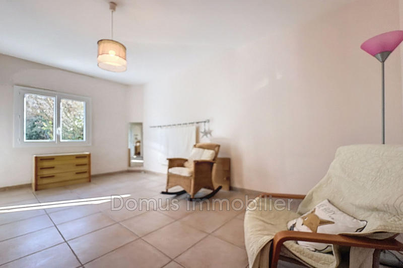 Maison - 208 m² - 9 pièces