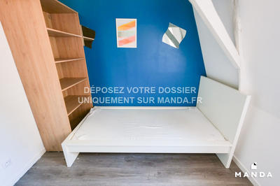 Chambre - 9 m² - 6 pièces