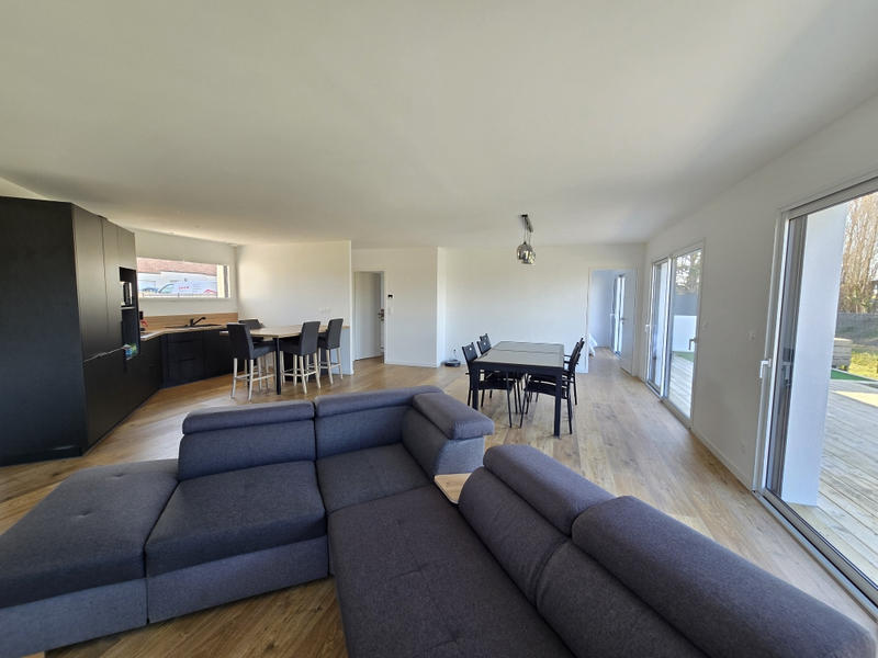 Maison - 127 m² - 5 pièces