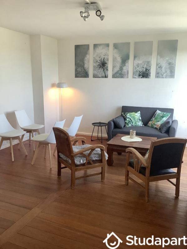 Chambre - 12 m² - 1 pièce