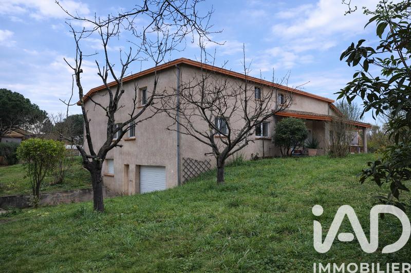 Maison - 251 m² - 10 pièces