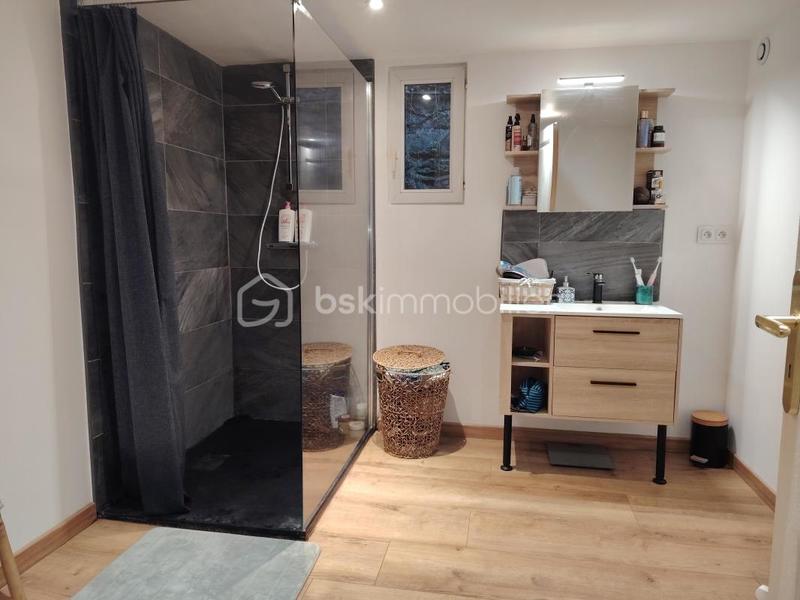 Maison de village - 87 m² - 4 pièces