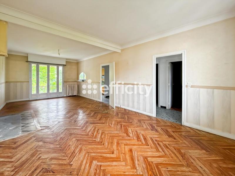 Maison - 145 m² - 6 pièces