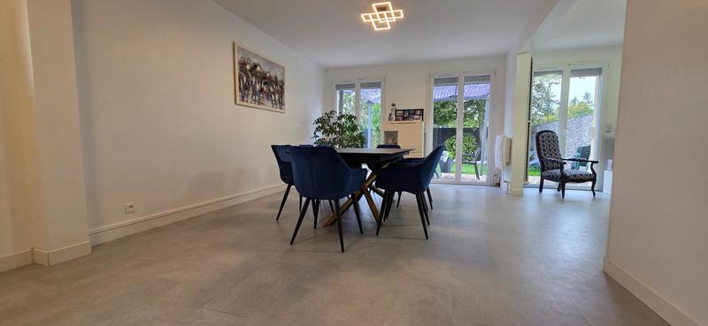 Maison - 140 m² - 6 pièces