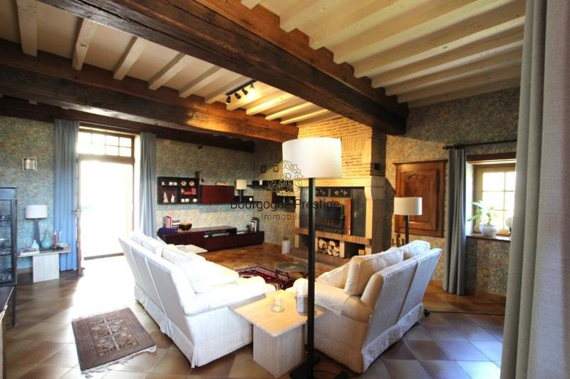 Propriété - 263 m² - 8 pièces