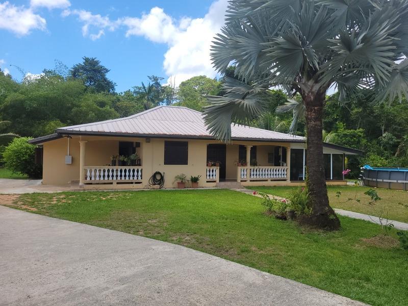 Maison - 180 m² - 4 pièces