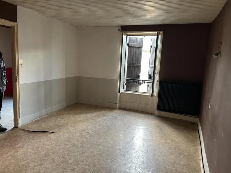 Immeuble - 195 m² - 7 pièces