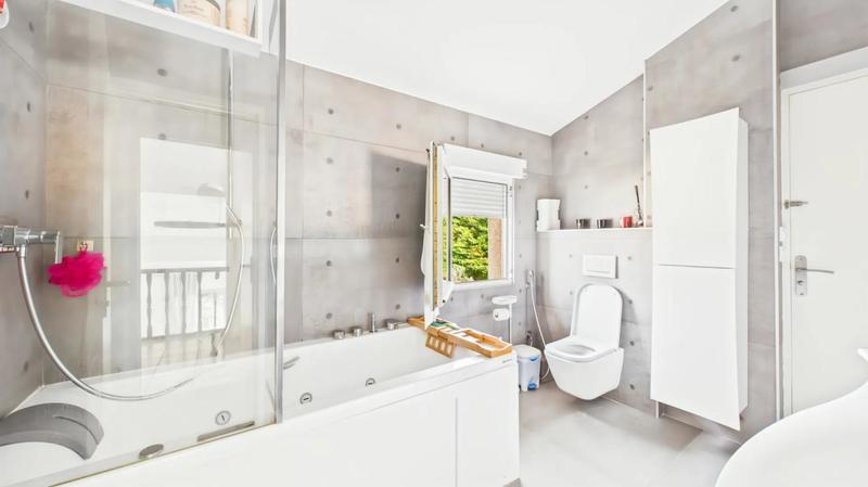 Maison - 185 m² - 6 pièces