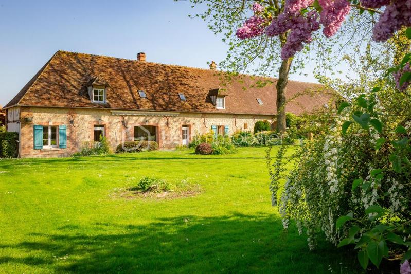 Propriété - 324 m² - 11 pièces