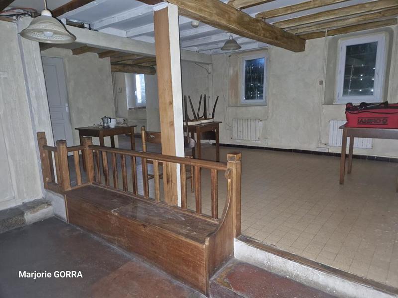 Maison - 330 m² - 9 pièces