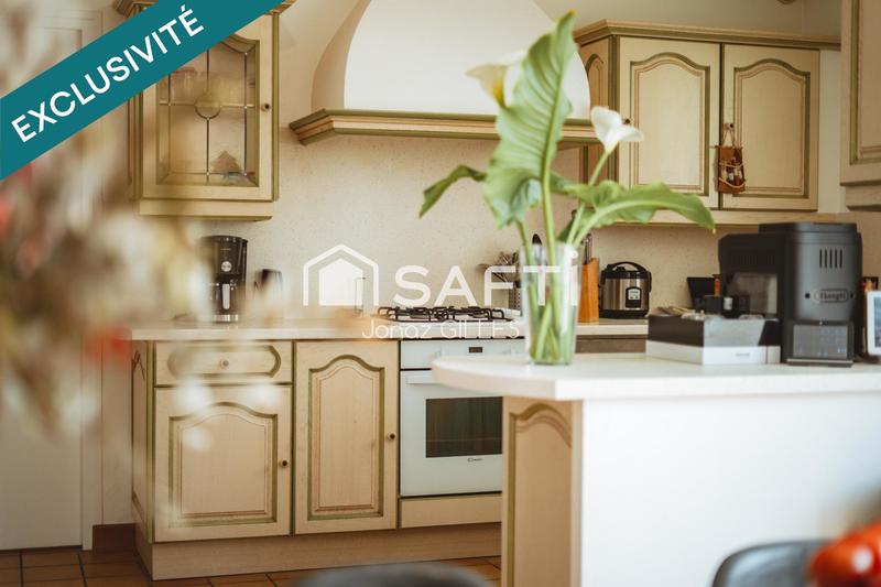 Maison - 200 m² - 6 pièces