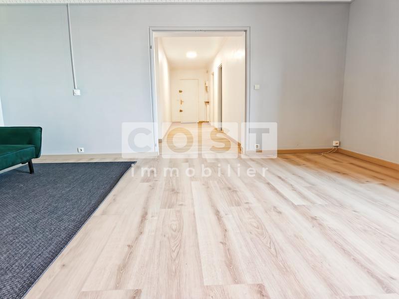 Appartement - 79 m² - 3 pièces
