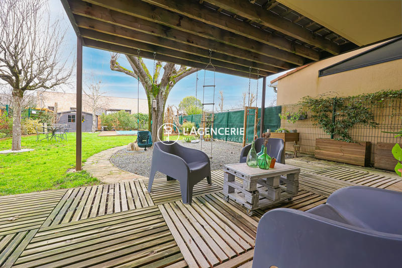 Maison - 190 m² - 6 pièces