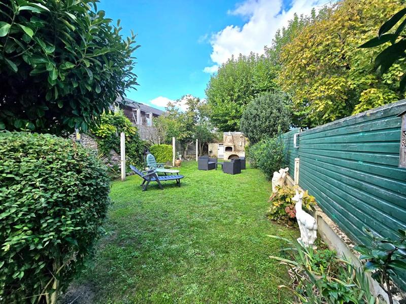 Maison - 152 m² - 6 pièces