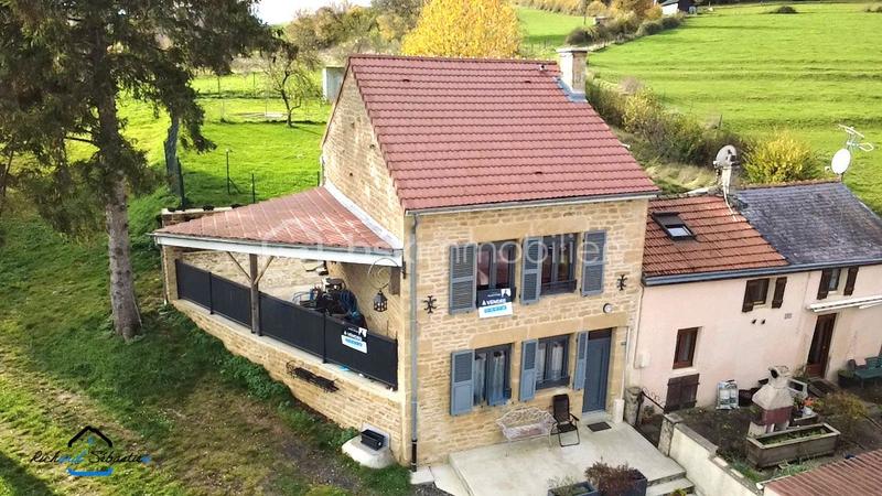 Maison en pierre - 98 m² - 5 pièces