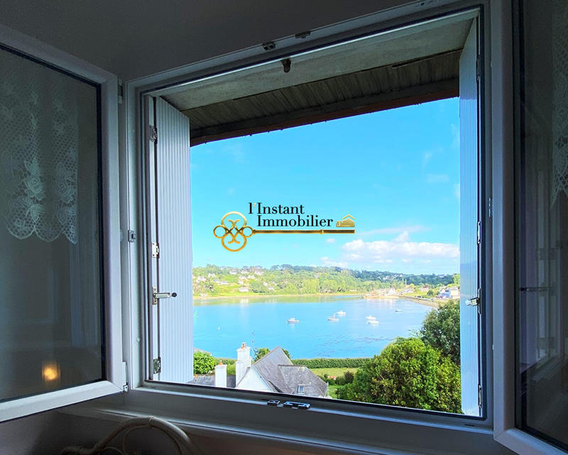 Maison - 205 m² - 9 pièces