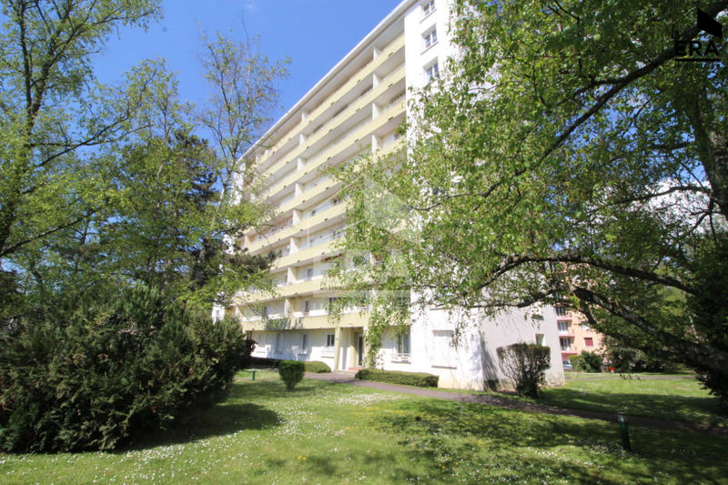 Appartement - 70 m² - 4 pièces