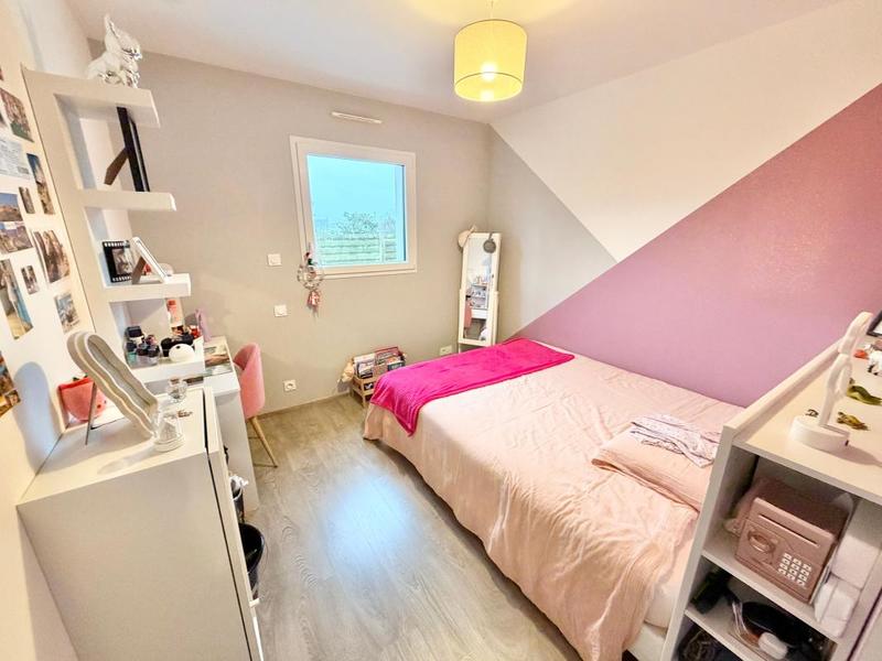 Maison - 92 m² - 5 pièces