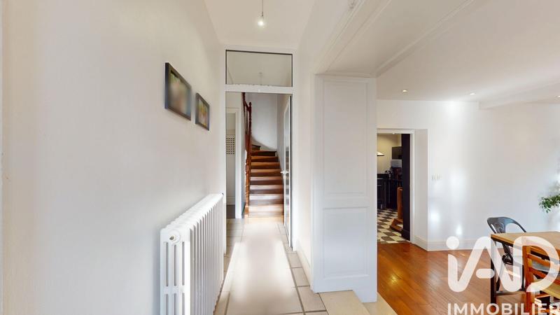 Maison - 191 m² - 5 pièces