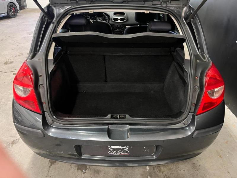 Renault Clio III 5 Portes 1.5 dCi 86 cv