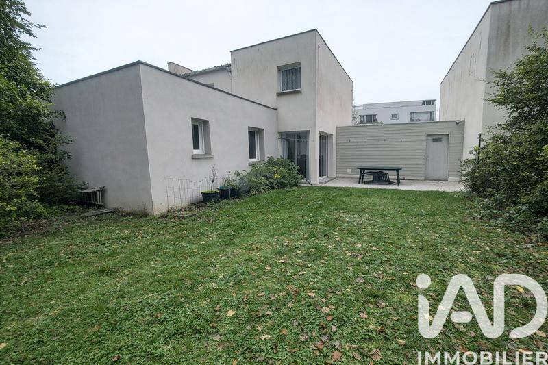 Maison - 100 m² - 5 pièces