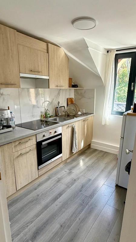 Appartement - 76 m² - 6 pièces