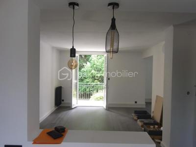 Appartement - 72 m² - 3 pièces