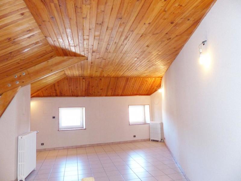 Maison - 200 m² - 13 pièces