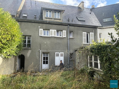 Maison ancienne - 235 m² - 9 pièces