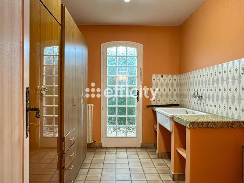 Maison - 183 m² - 5 pièces