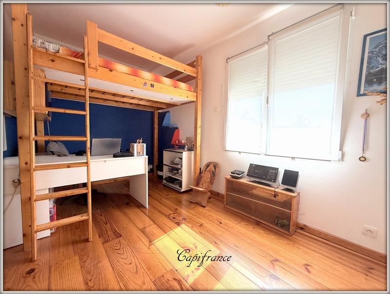 Maison - 115 m² - 6 pièces