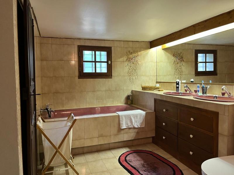 Maison - 135 m² - 6 pièces