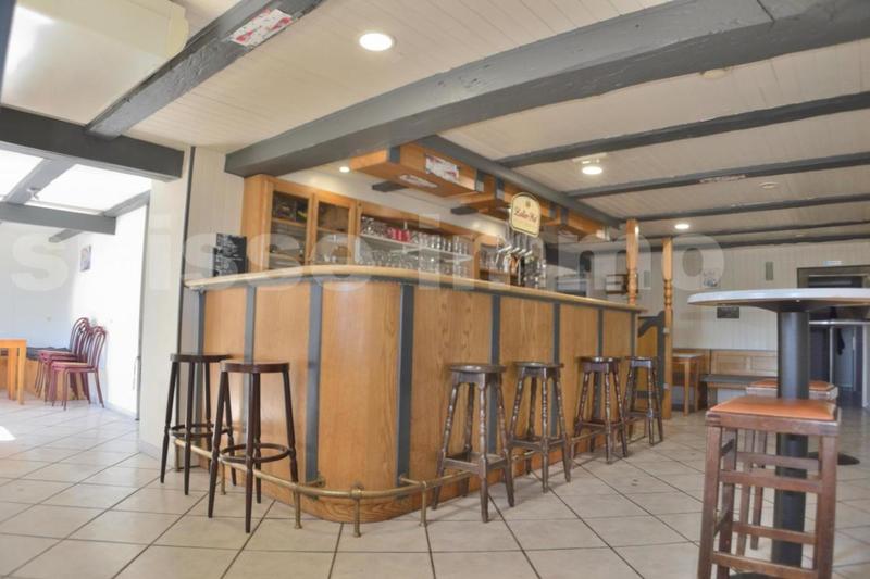 Maison de village - 446 m² - 10 pièces